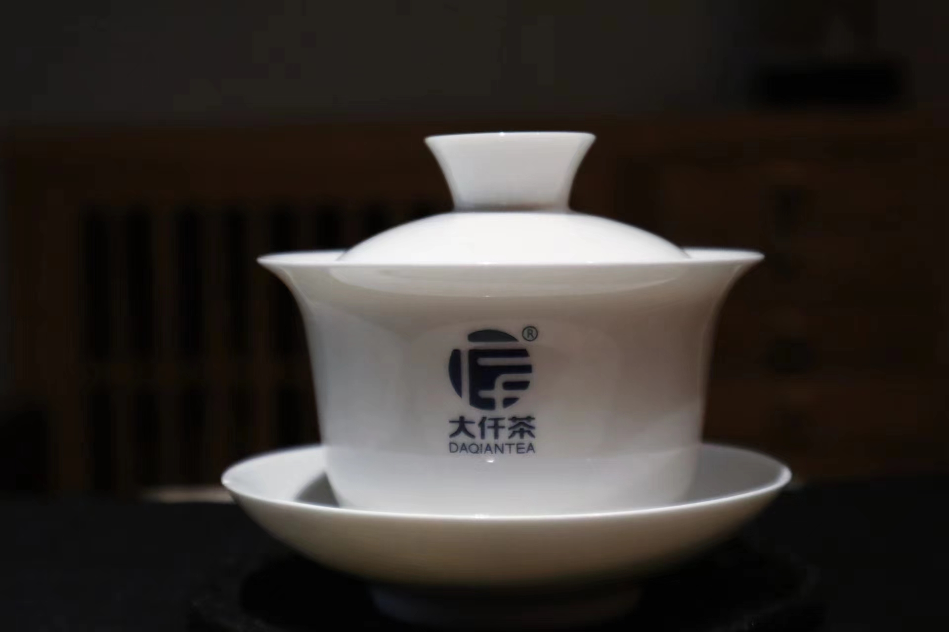 泡普洱茶最常用的器具是什么？